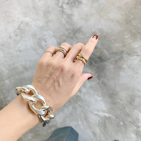 luxe chain brace